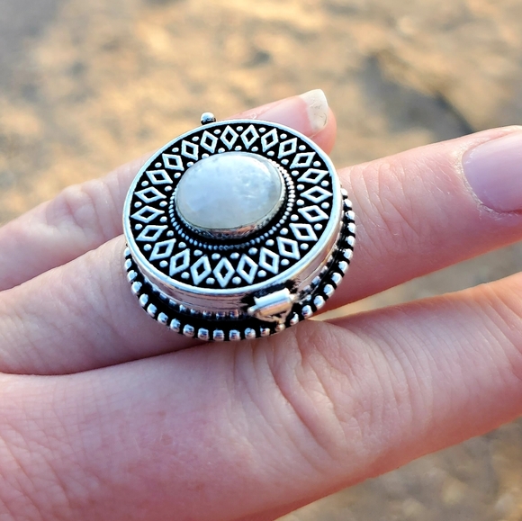 New Rainbow Moonstone 925 Silver Poison Ring. - Picture 2 of 11